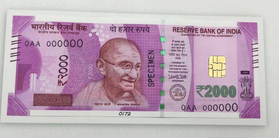 FACT – No, Rs 2000 note does not comes with a nono GPS chip embedded on it Picture of Rs 2000 with nano gps chip